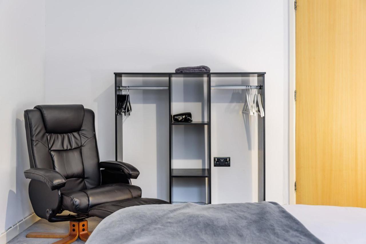 Stylish 2 Bedroom Apartment, Central Exeter, Parking On Site Экстерьер фото